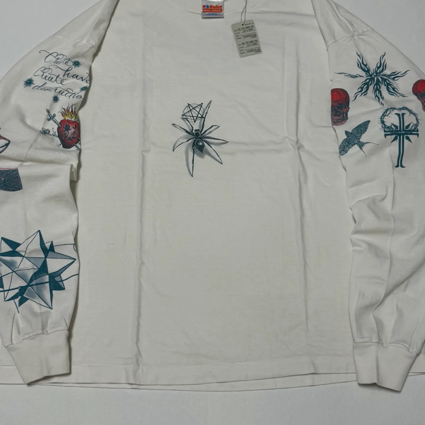 SAINT Mxxxxxx × Dr. Woo DW_LS TEE/TATTOO/WHT Dr.Woo joint model TATOO tattoo long sleeve off-white S-XL OE yarn Tube weaving high weight fabric without side seams Original printing water slurry process No touch printing Breathable and comfortable Original level replica printing Correct version Correct main mark/wash mark/cherub anti-counterfeiting mark